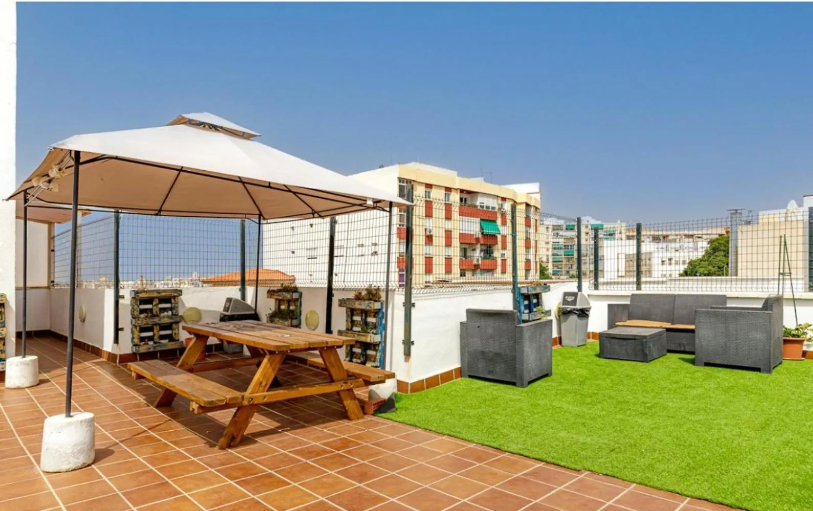 Apartmán Apartamento Centrico La Merced - Free Parking & Free Gym Màlaga