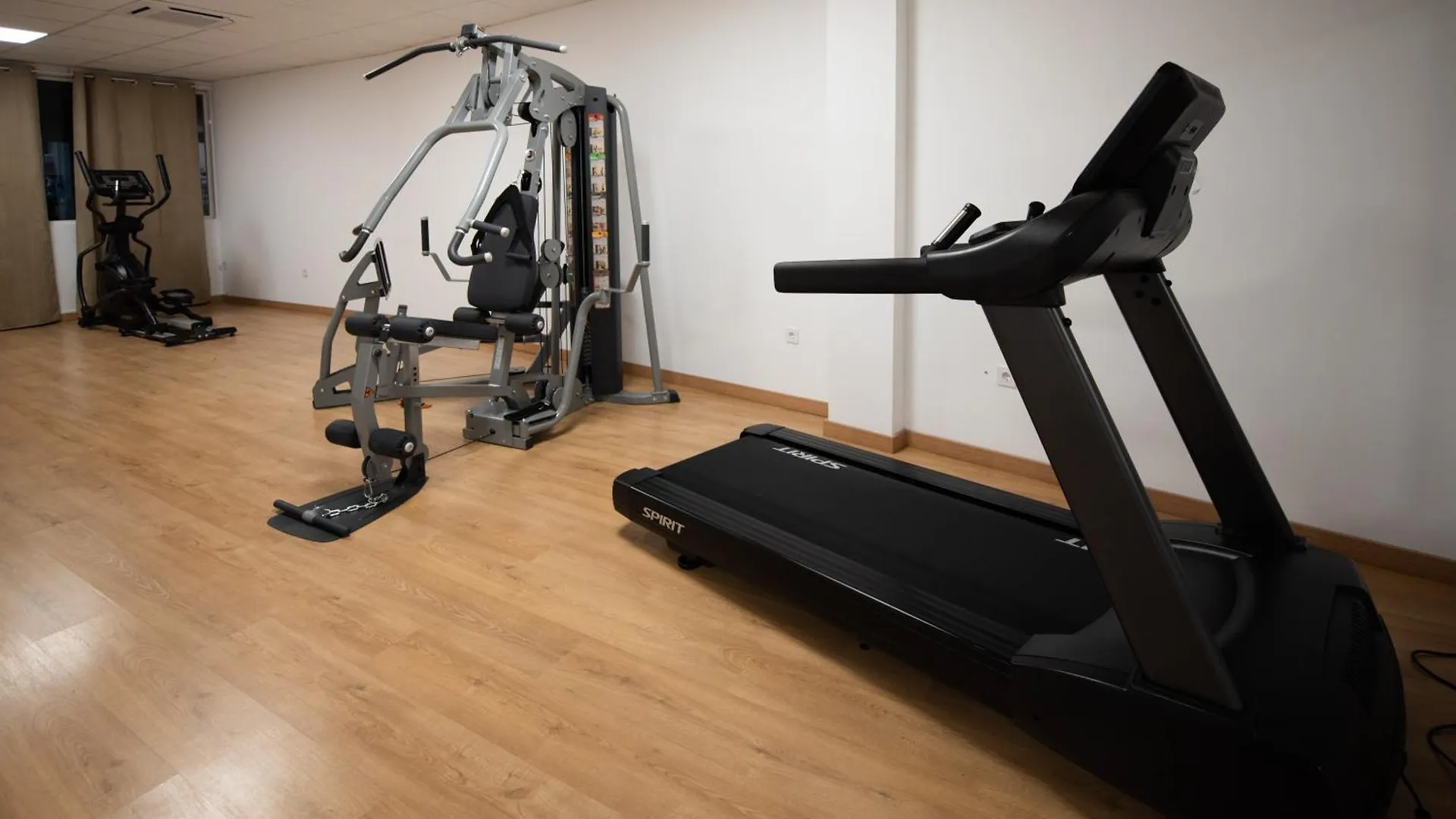 Apartamento Centrico La Merced - Free Parking & Free Gym Màlaga