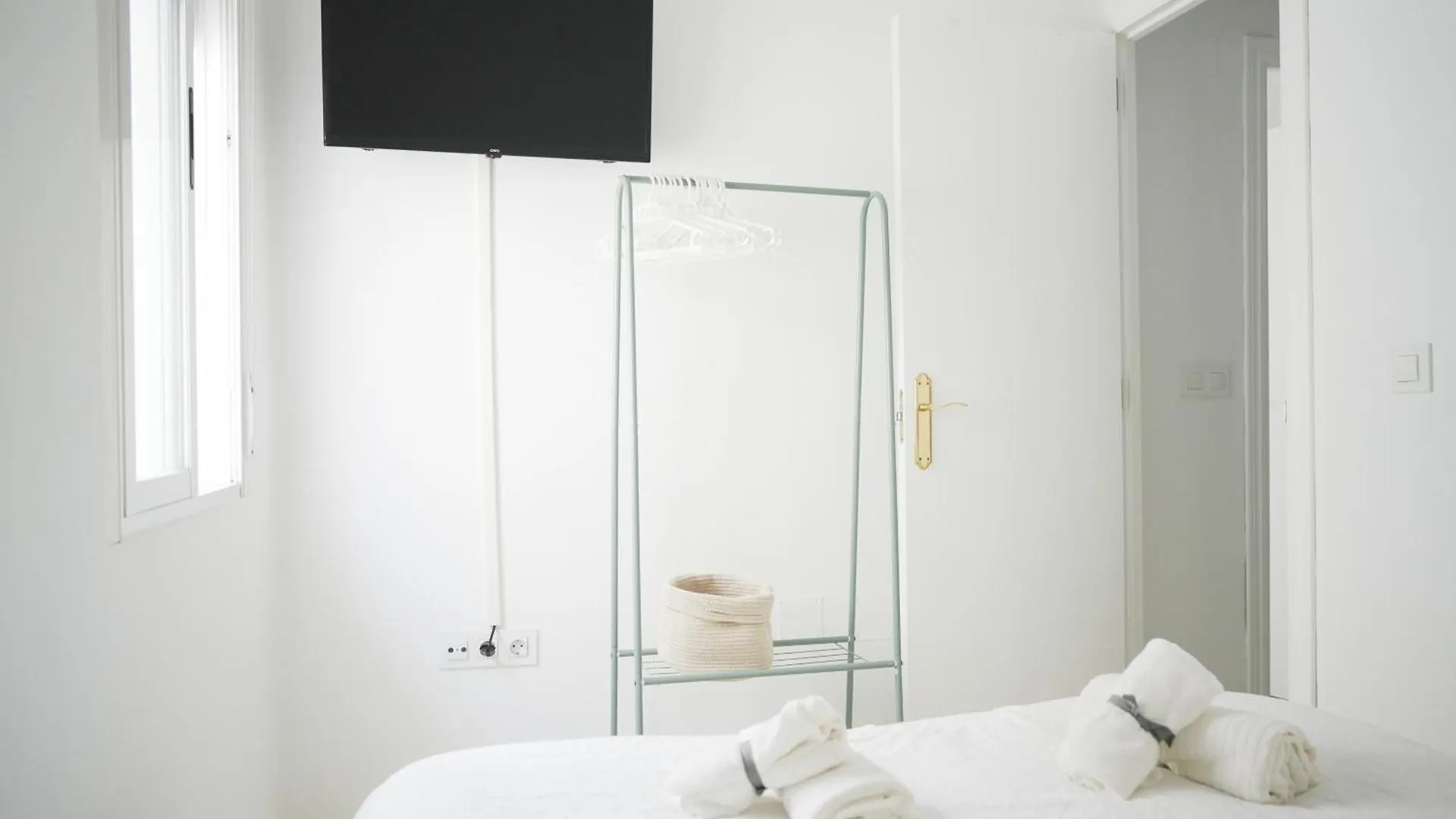 Apartamento Centrico La Merced - Free Parking & Free Gym Malaga 0*,  Spain