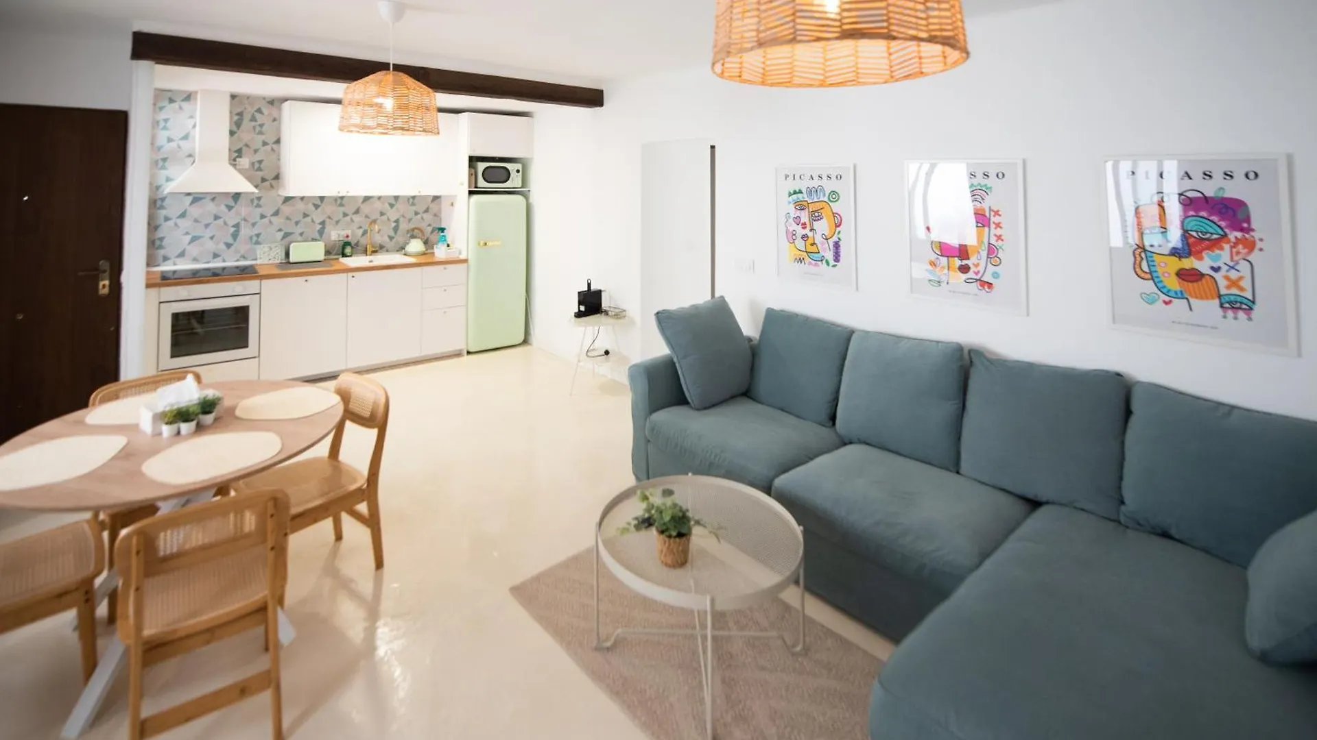 Apartment Apartamento Centrico La Merced - Free Parking & Free Gym Malaga